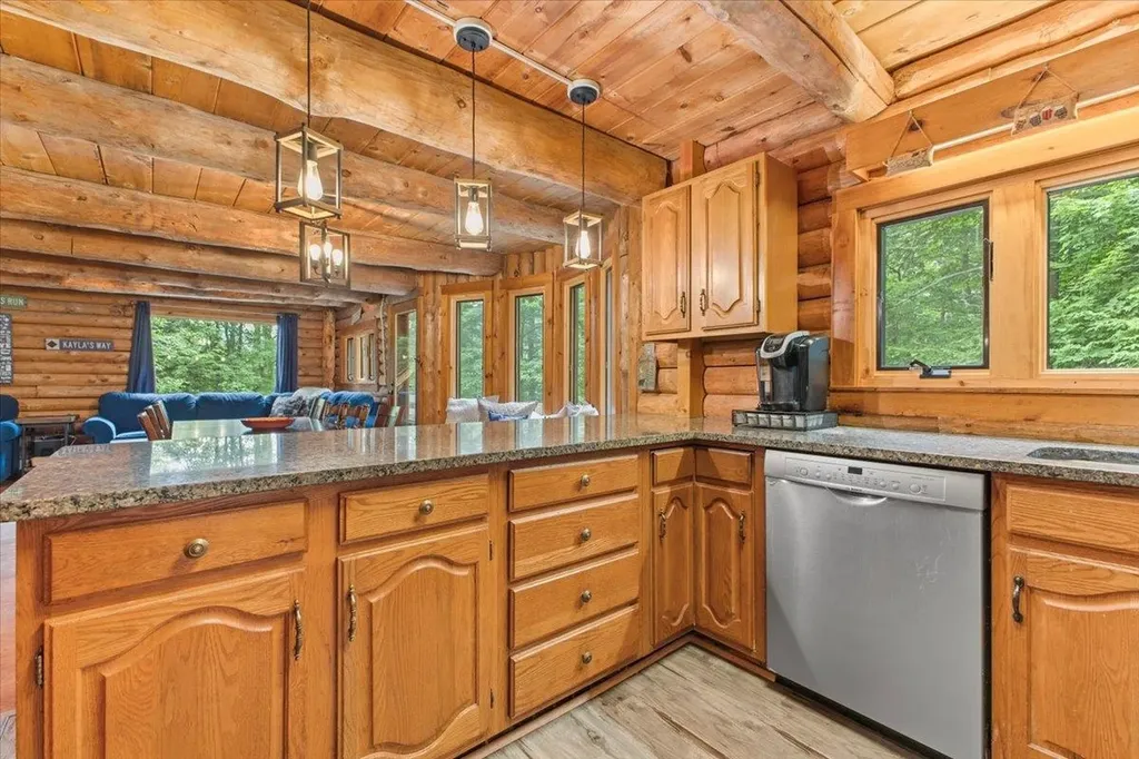 69 Chapin Lane Jamaica VT 05343