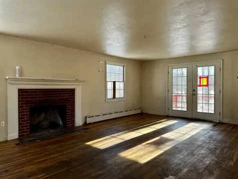 2 Sweetbriar Lane Rochester NH 03867