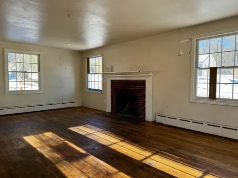2 Sweetbriar Lane Rochester NH 03867