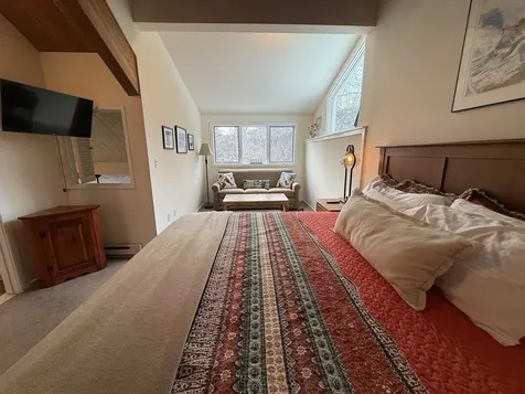 52 Bridges Resort Circle Warren VT 05674