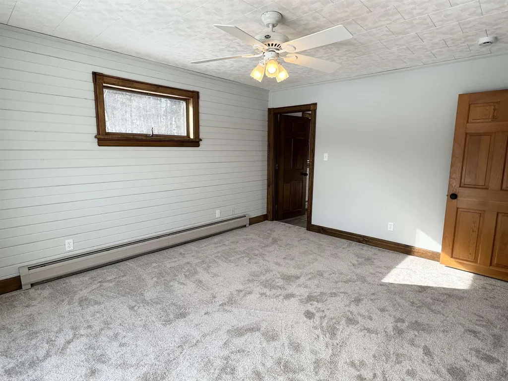 462 Logan Drive Newport City VT 05855