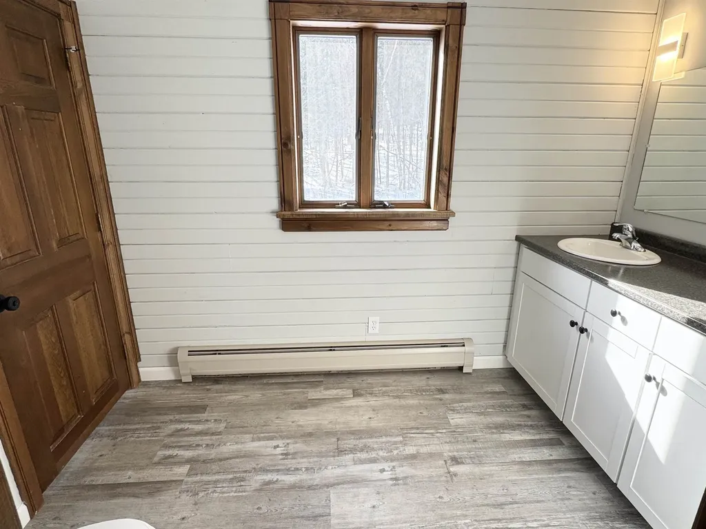 462 Logan Drive Newport City VT 05855