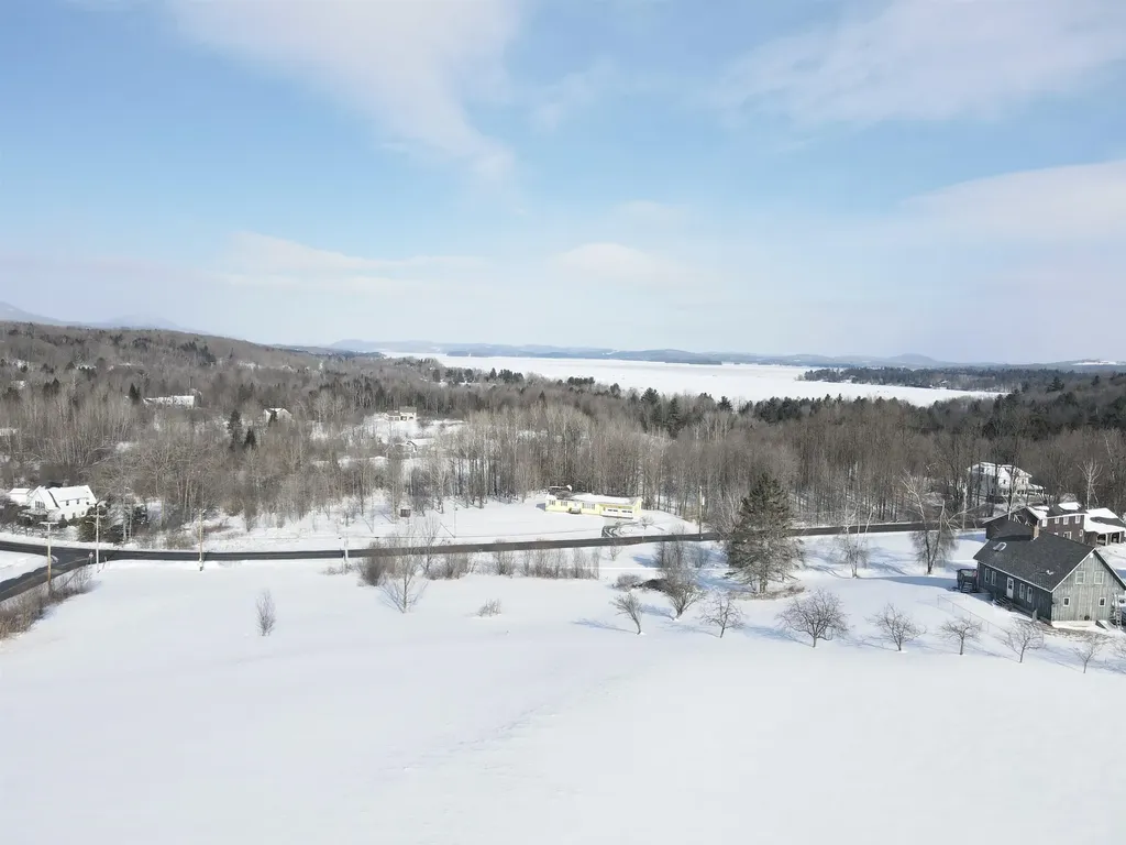 462 Logan Drive Newport City VT 05855