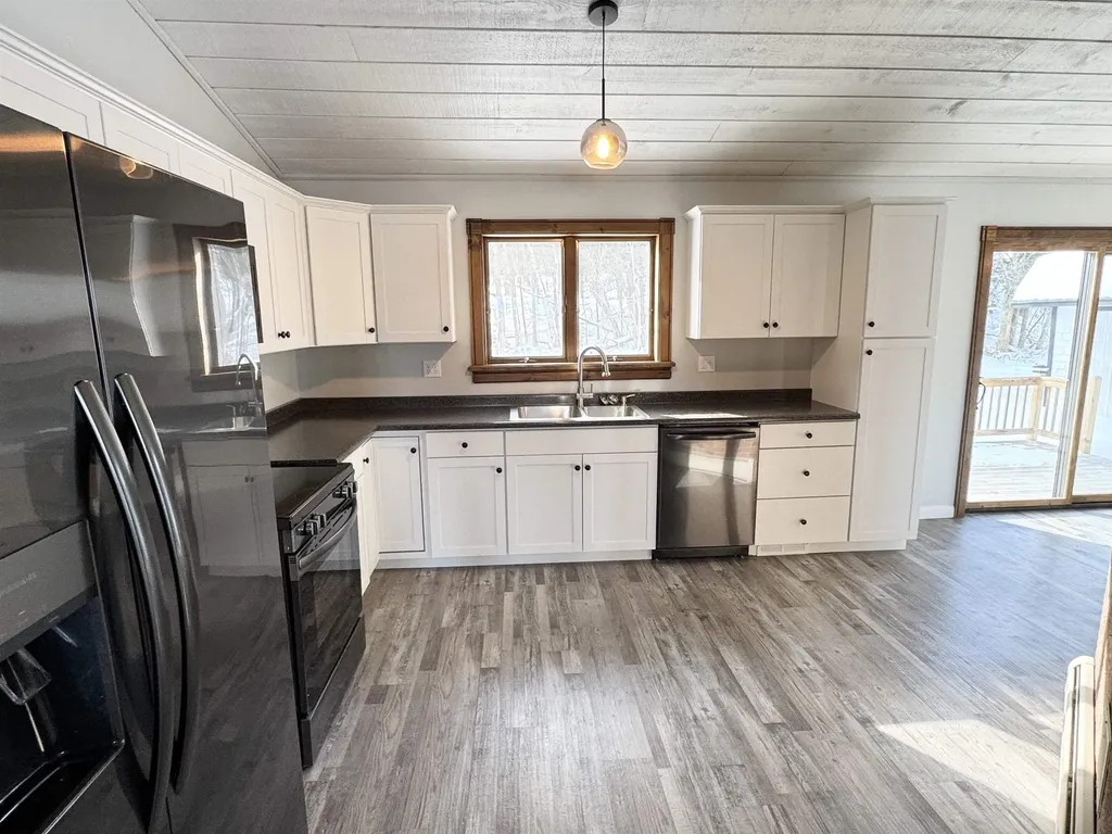 462 Logan Drive Newport City VT 05855