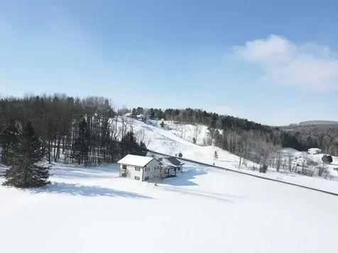 462 Logan Drive Newport City VT 05855