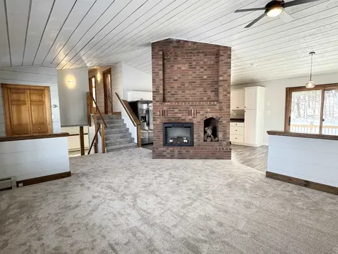 462 Logan Drive Newport City VT 05855