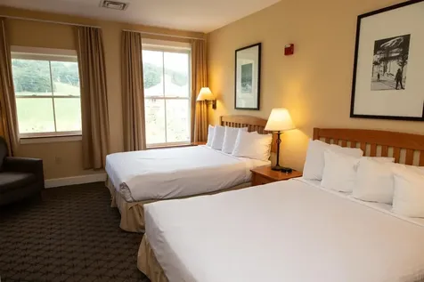 444/446 Qtr. I I I Jackson Gore Inn Ludlow VT 05149