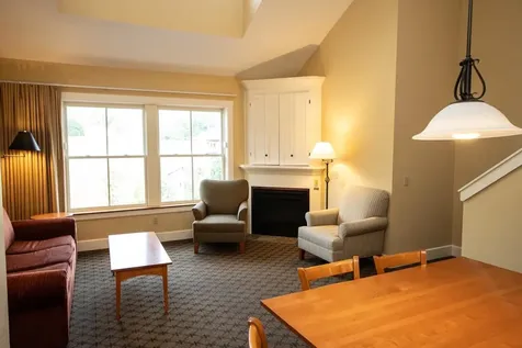 444/446 Qtr. I I I Jackson Gore Inn Ludlow VT 05149