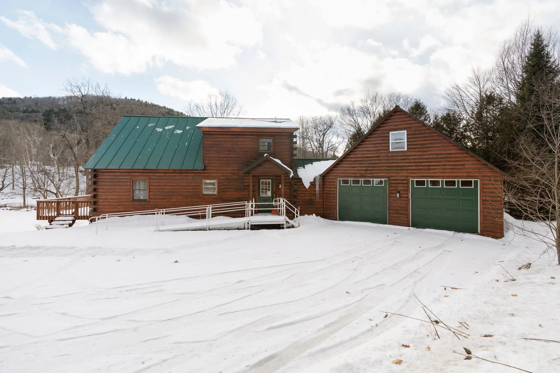 3033 Vt Route 14 Royalton VT 05068