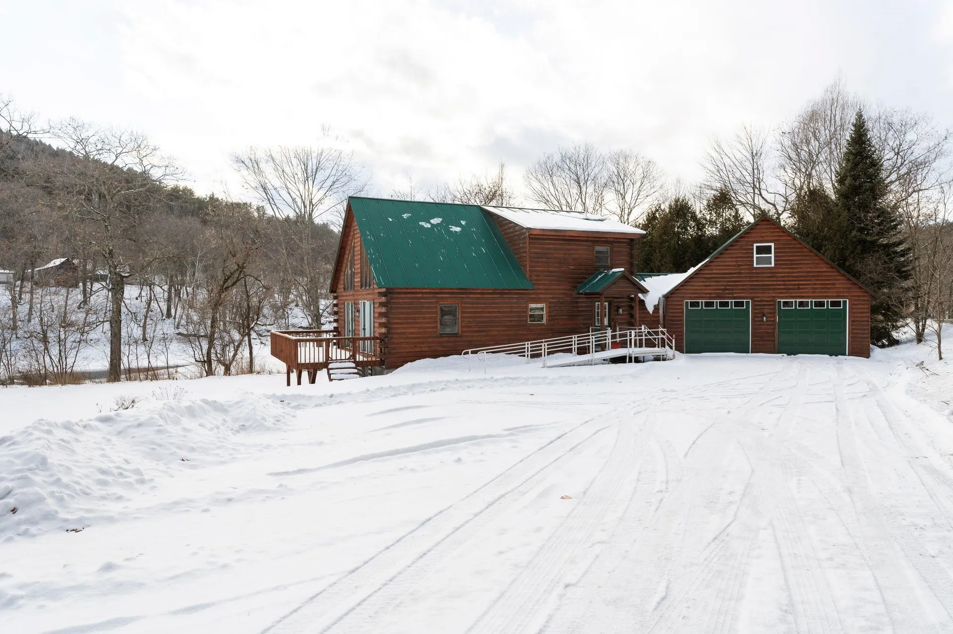 3033 Vt Route 14 Royalton VT 05068