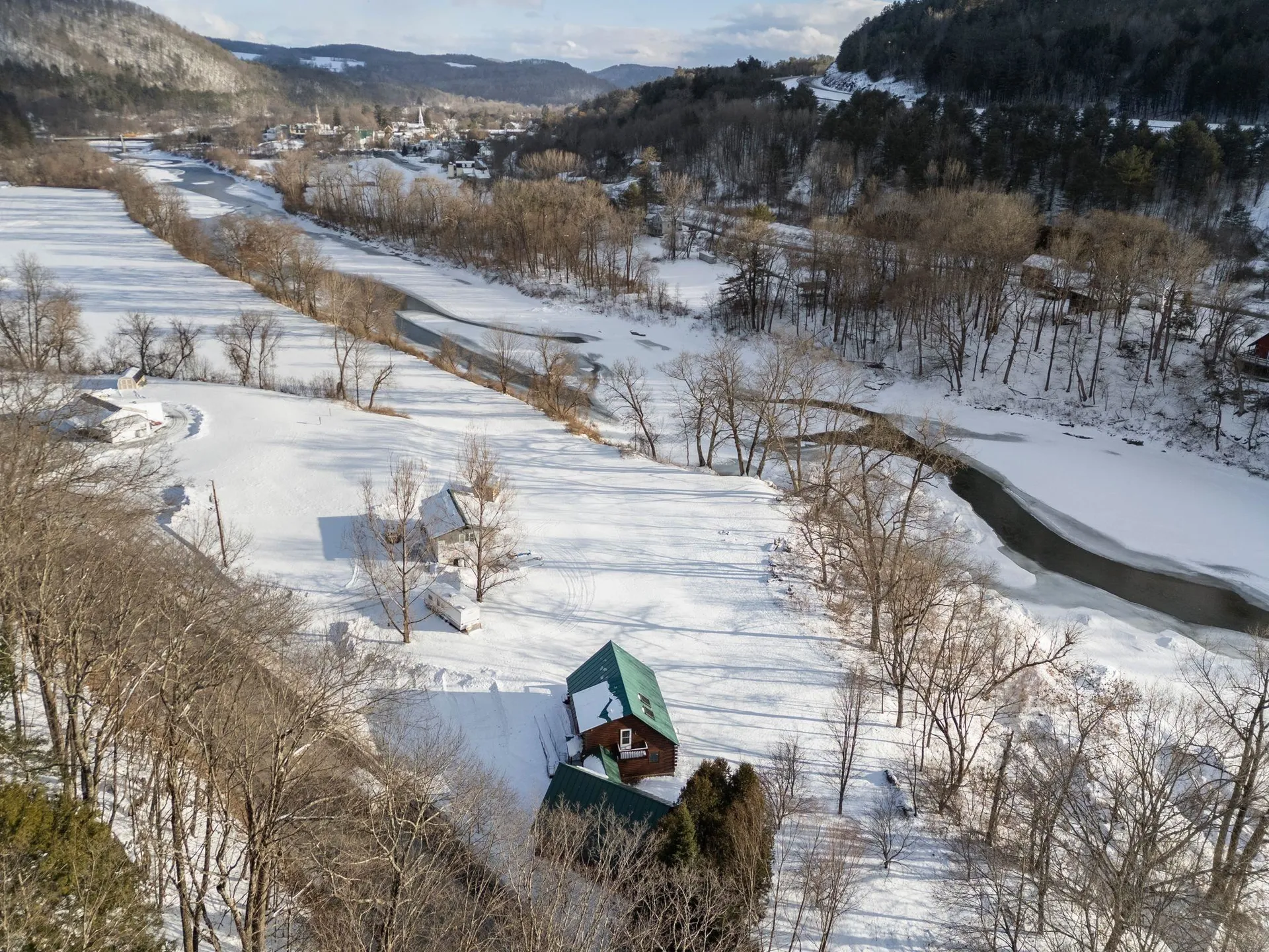 3033 Vt Route 14 Royalton VT 05068