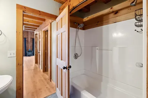 3033 Vt Route 14 Royalton VT 05068