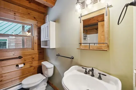 3033 Vt Route 14 Royalton VT 05068