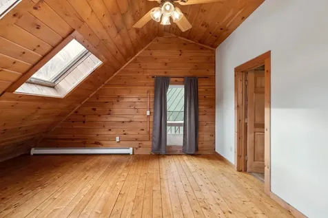 3033 Vt Route 14 Royalton VT 05068