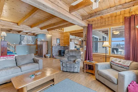 136 Spring Road Pittsburg NH 03592