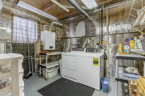 136 Spring Road Pittsburg NH 03592