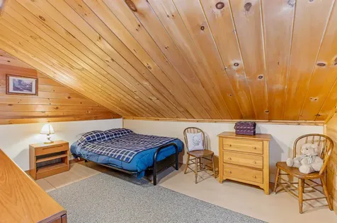 136 Spring Road Pittsburg NH 03592