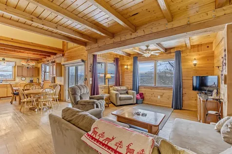 136 Spring Road Pittsburg NH 03592