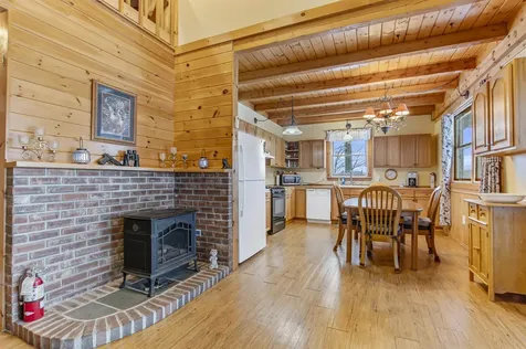 136 Spring Road Pittsburg NH 03592