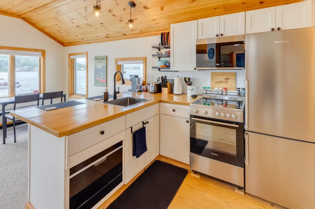 55 Lakeside Road Bristol NH 03222