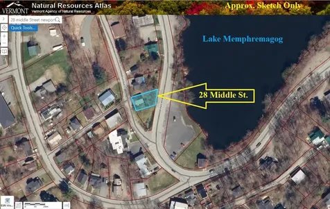 28 Middle Street Newport City VT 05855