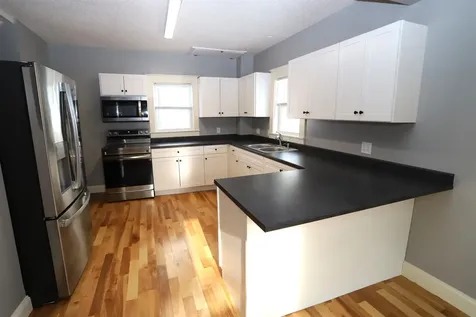 28 Middle Street Newport City VT 05855