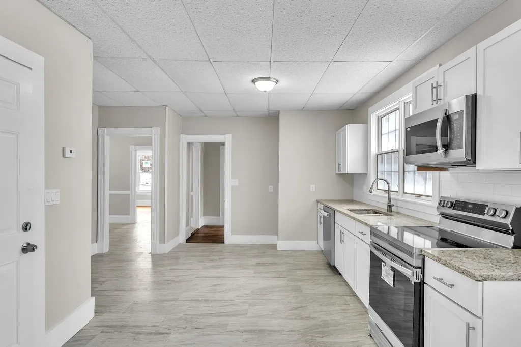 8 Richardson Street Lancaster NH 03584