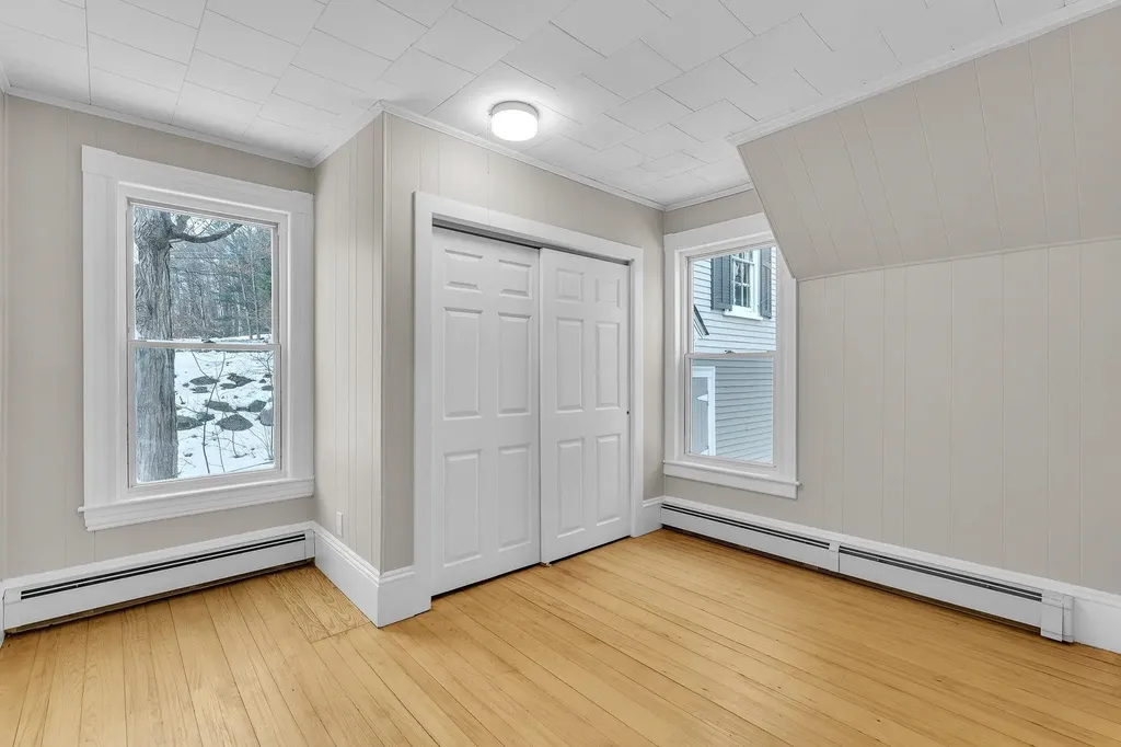 8 Richardson Street Lancaster NH 03584