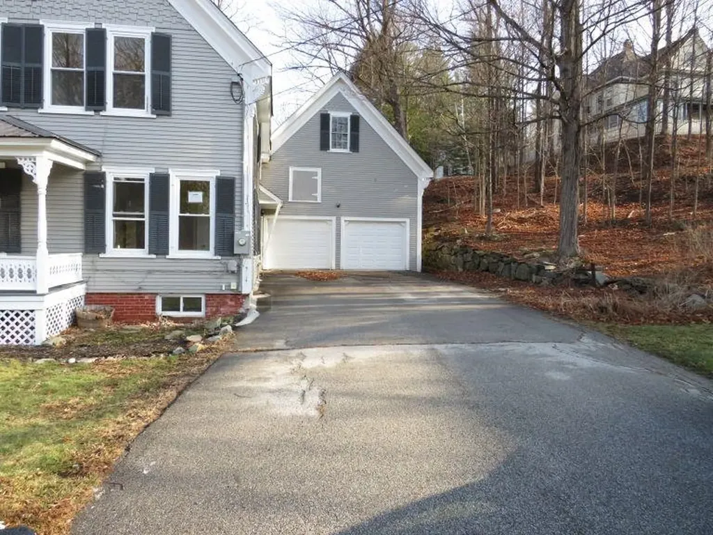 8 Richardson Street Lancaster NH 03584