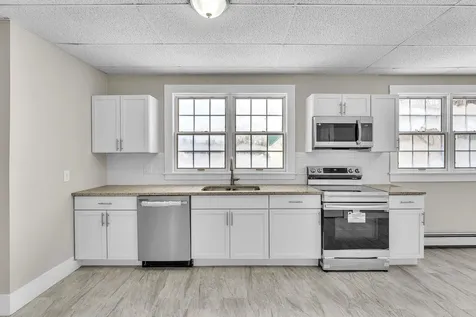 8 Richardson Street Lancaster NH 03584