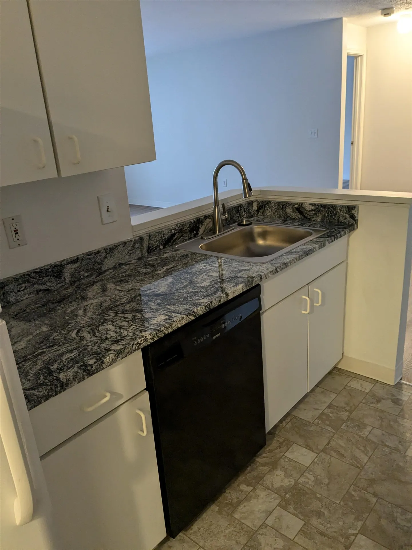 15 Windsor Court Keene NH 03431