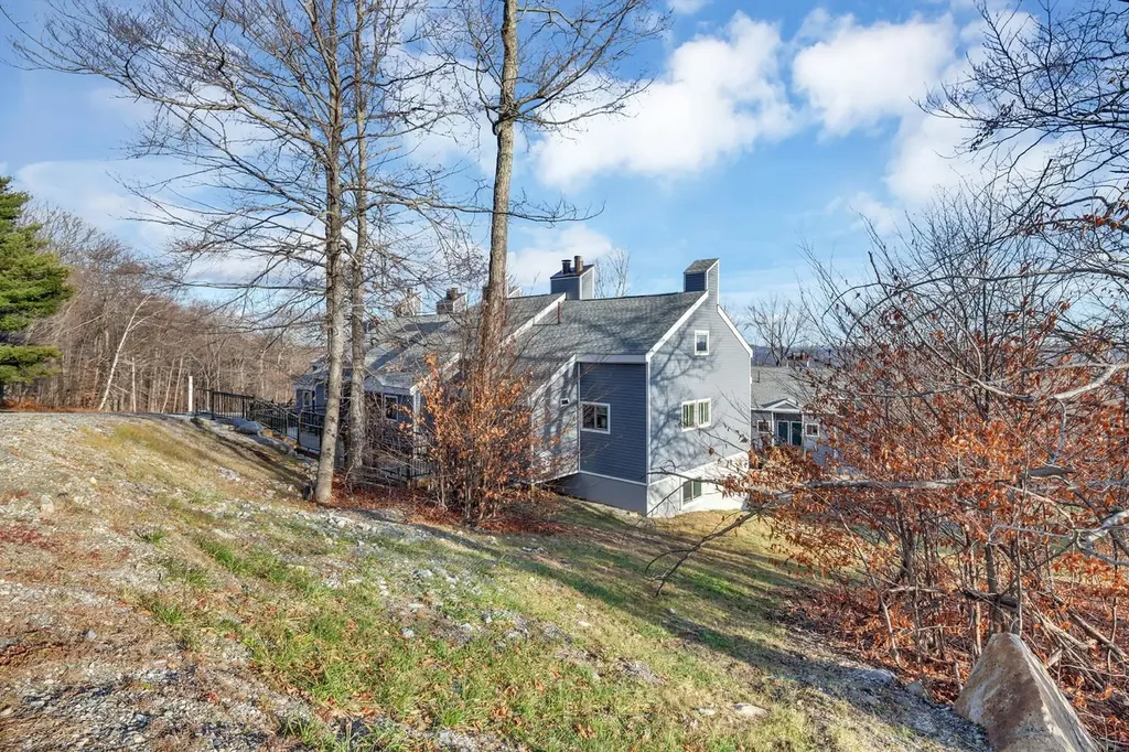 97 Okemo Trailside Extension Ludlow VT 05149