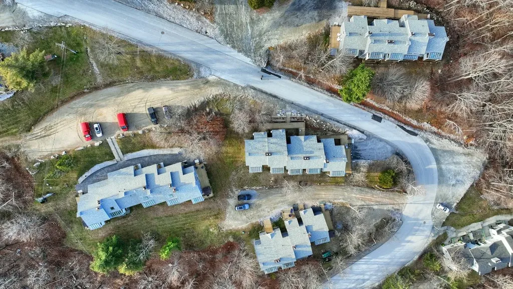 97 Okemo Trailside Extension Ludlow VT 05149