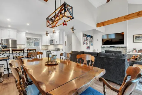 97 Okemo Trailside Extension Ludlow VT 05149