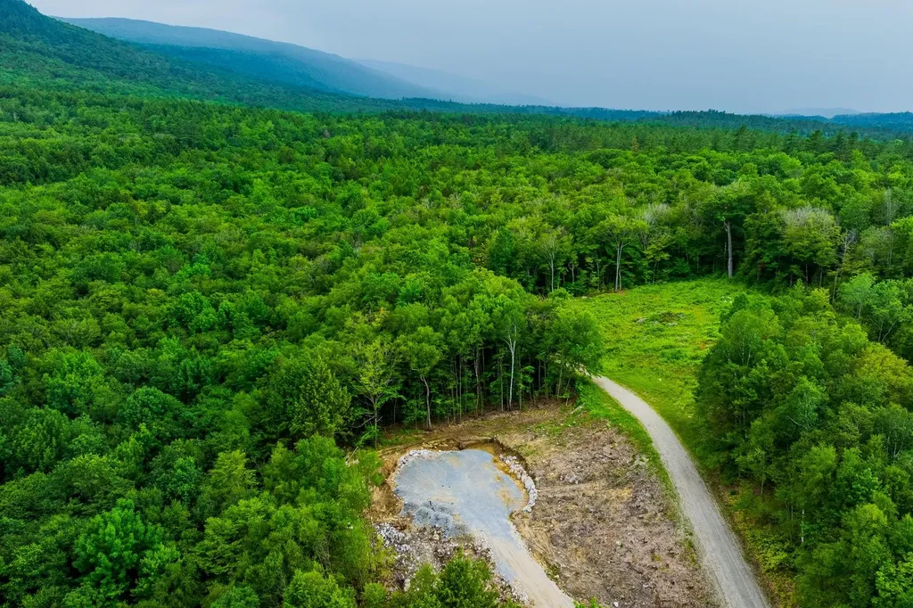 0 Alden Lane Sunderland VT 05250