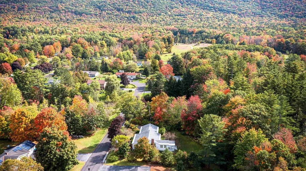 392 Karen Drive Rutland Town VT 05701