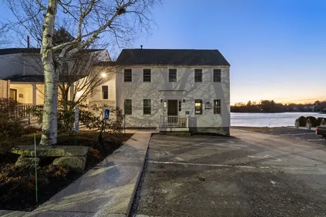 118a Maplewood Avenue Portsmouth NH 03801