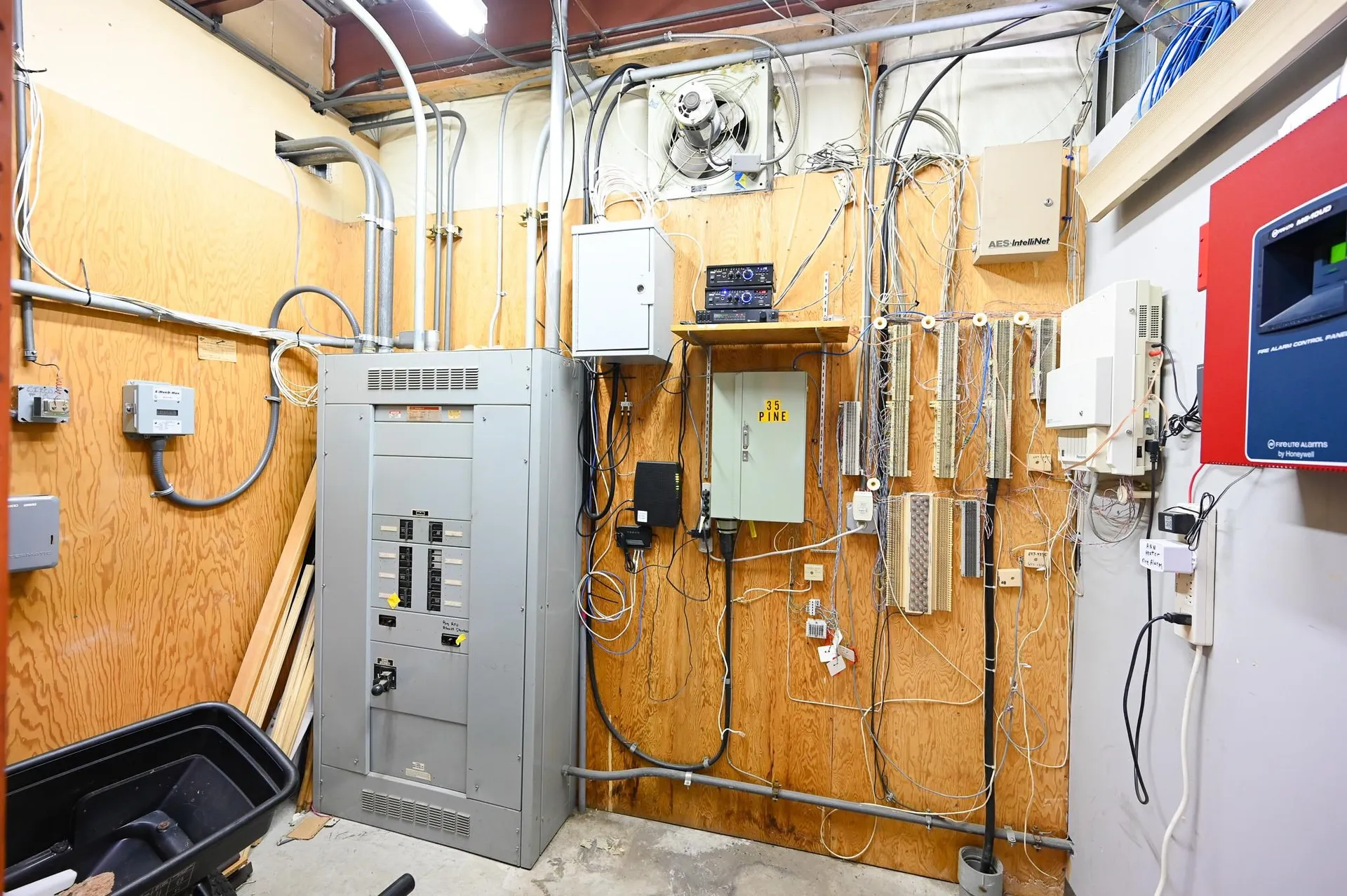 35 Pine Street Manchester NH 03103