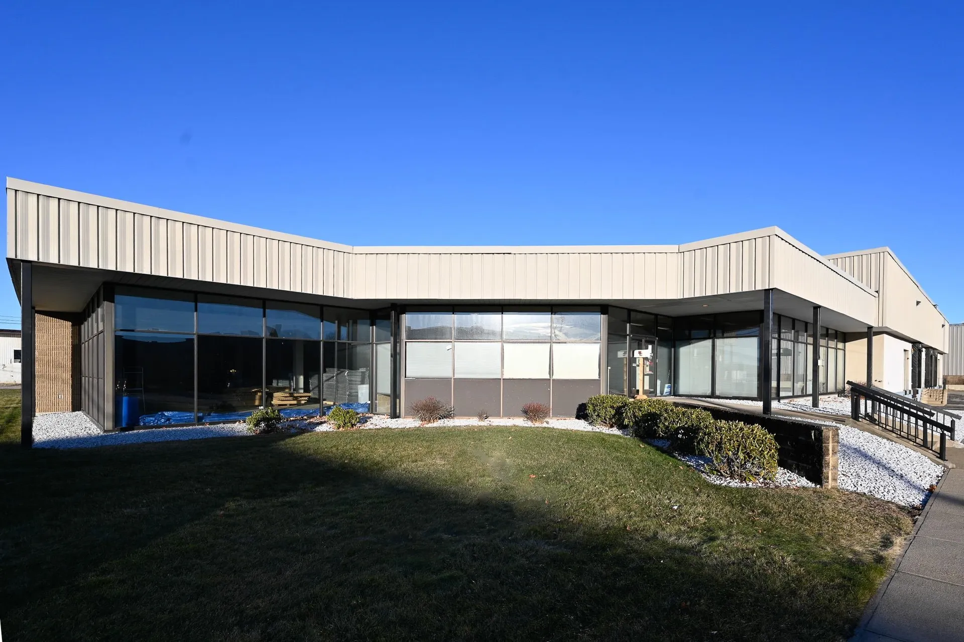 35 Pine Street Manchester NH 03103