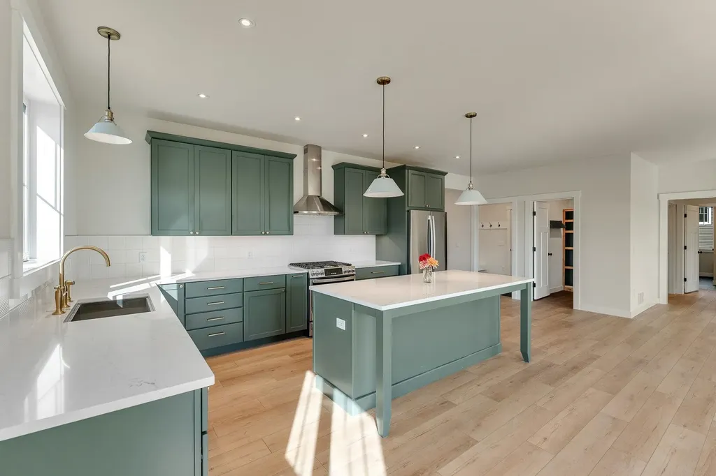 415 Commodore Drive Vergennes VT 05491