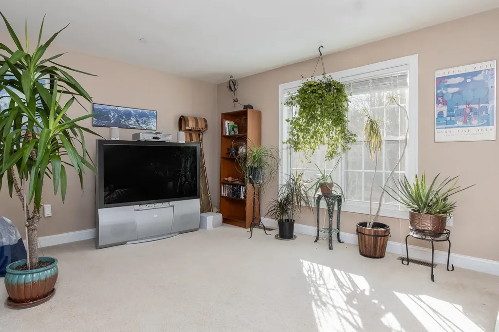 217 Beard Road New Boston NH 03070