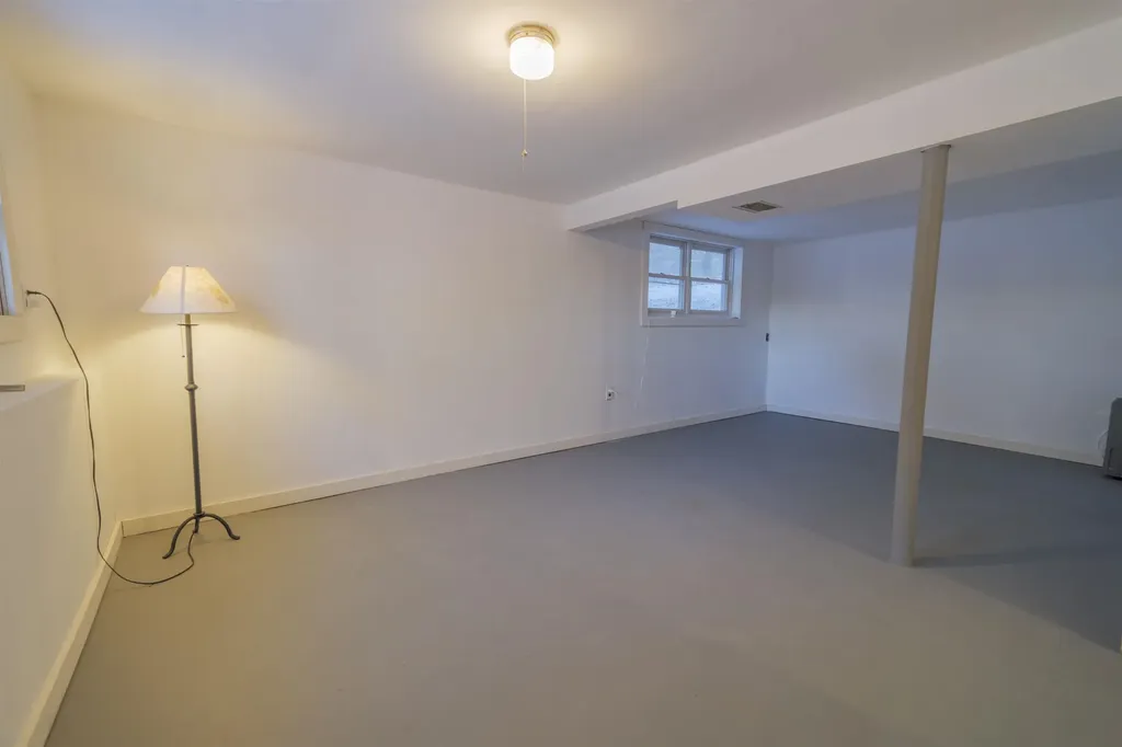 334 Carriage Hill Road Brattleboro VT 05301