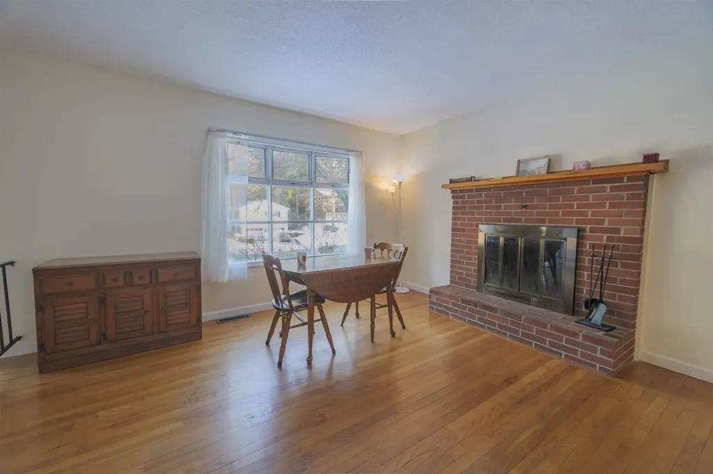 334 Carriage Hill Road Brattleboro VT 05301