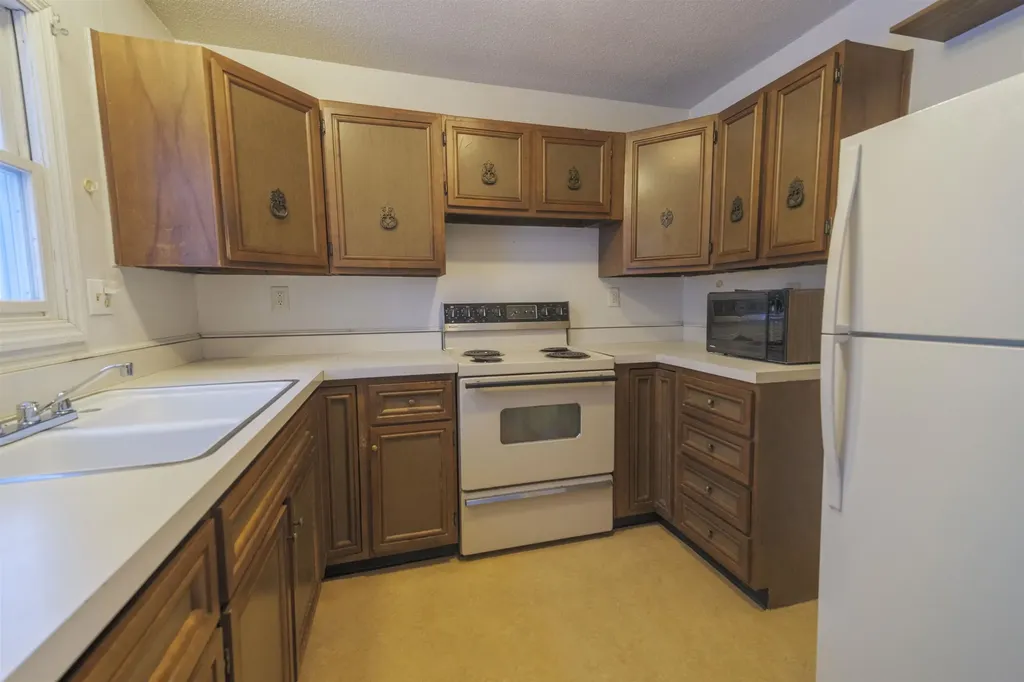 334 Carriage Hill Road Brattleboro VT 05301