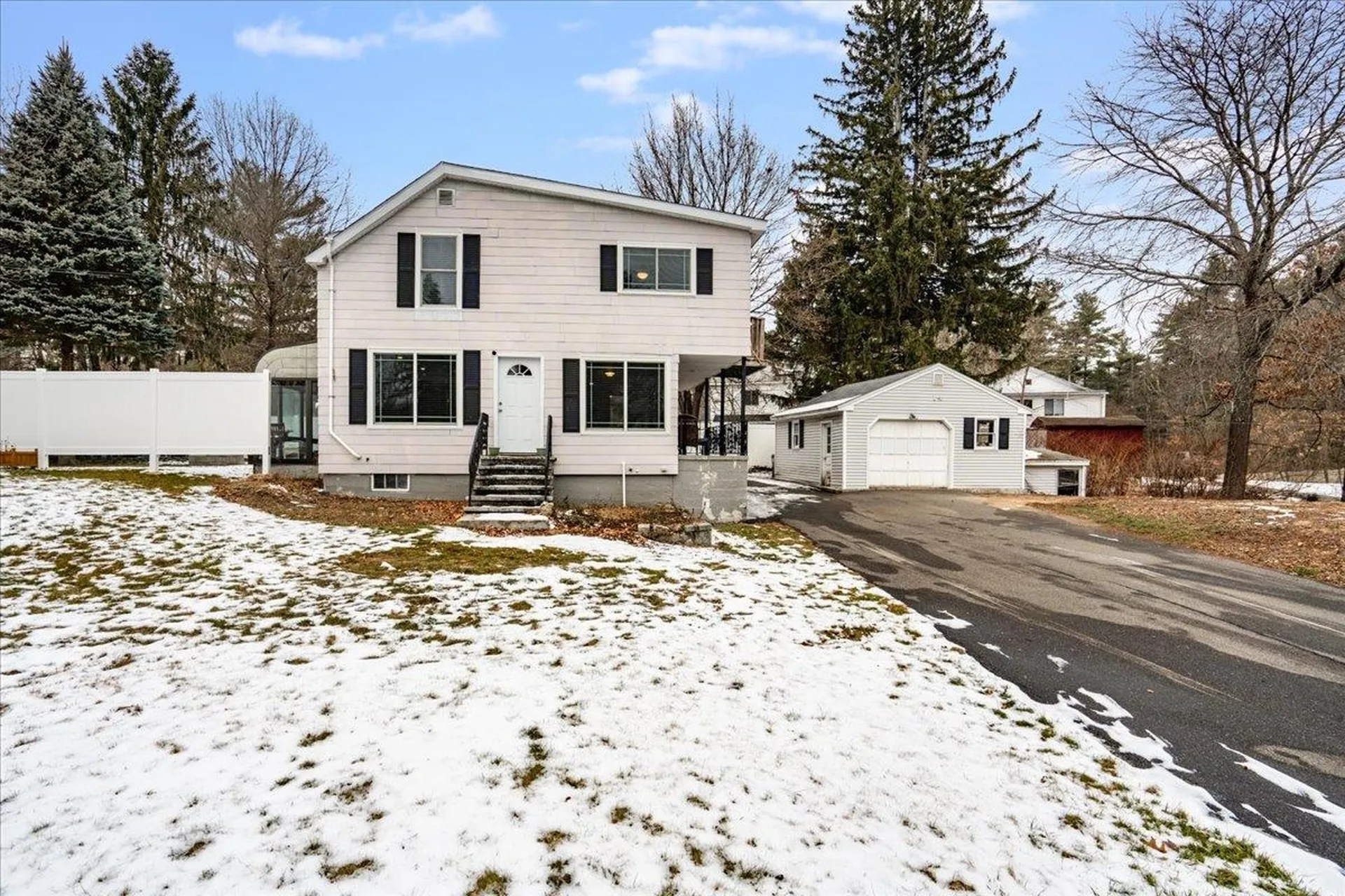 14 Johnson Street Bedford NH 03110