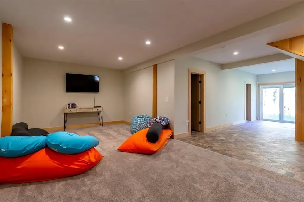 32 New Canada Road Danbury NH 03230