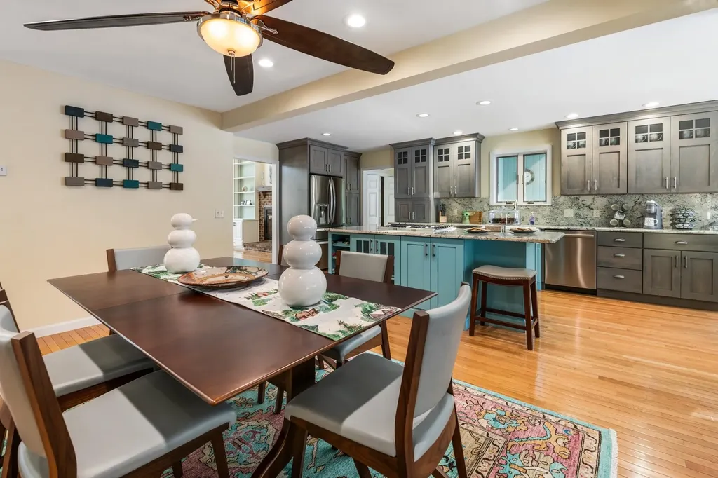 16 Shore Road Grantham NH 03753