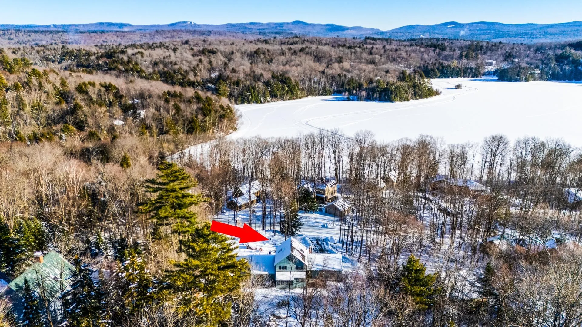 16 Shore Road Grantham NH 03753