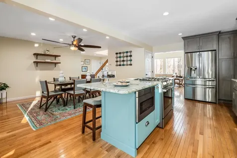 16 Shore Road Grantham NH 03753