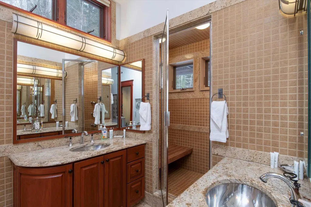 51 East Ash Road Plymouth VT 05056